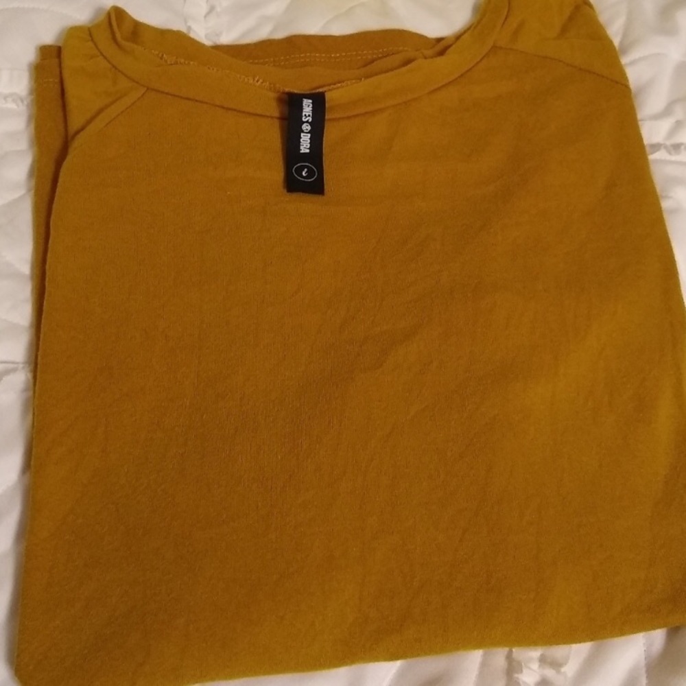 Agnes and Dora Top